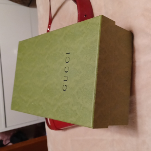 Authentic  gucci shoes new - Picture 9 of 11